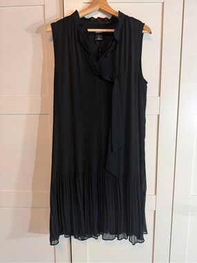 dkny sleeveless pleated tie neck shift dress NWT - DKNY Women's SLEEVELESS TIE PLEATED SHIFT DRESS Black